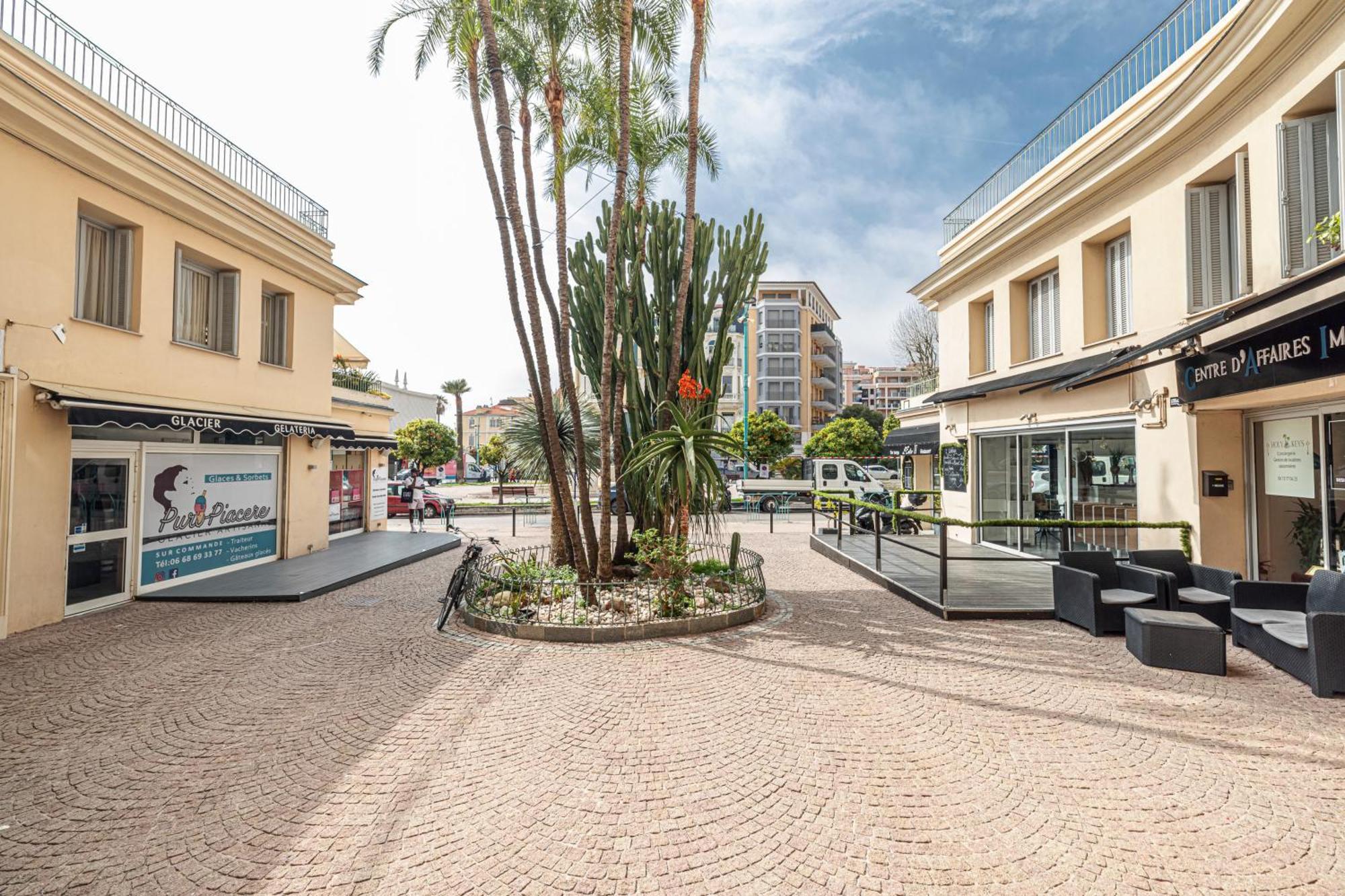 3 Pieces Des Jardins Parking Clim 1 Min Plage Ментона Экстерьер фото